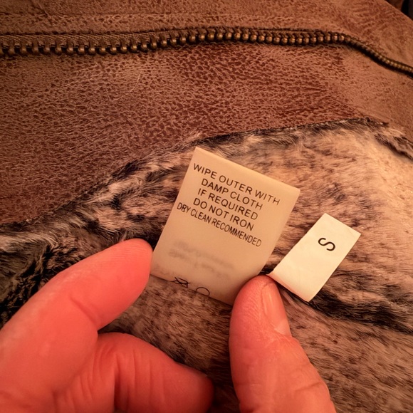 Women's Faux Suede Jacket with Shearling Collar - Picture 11 of 11